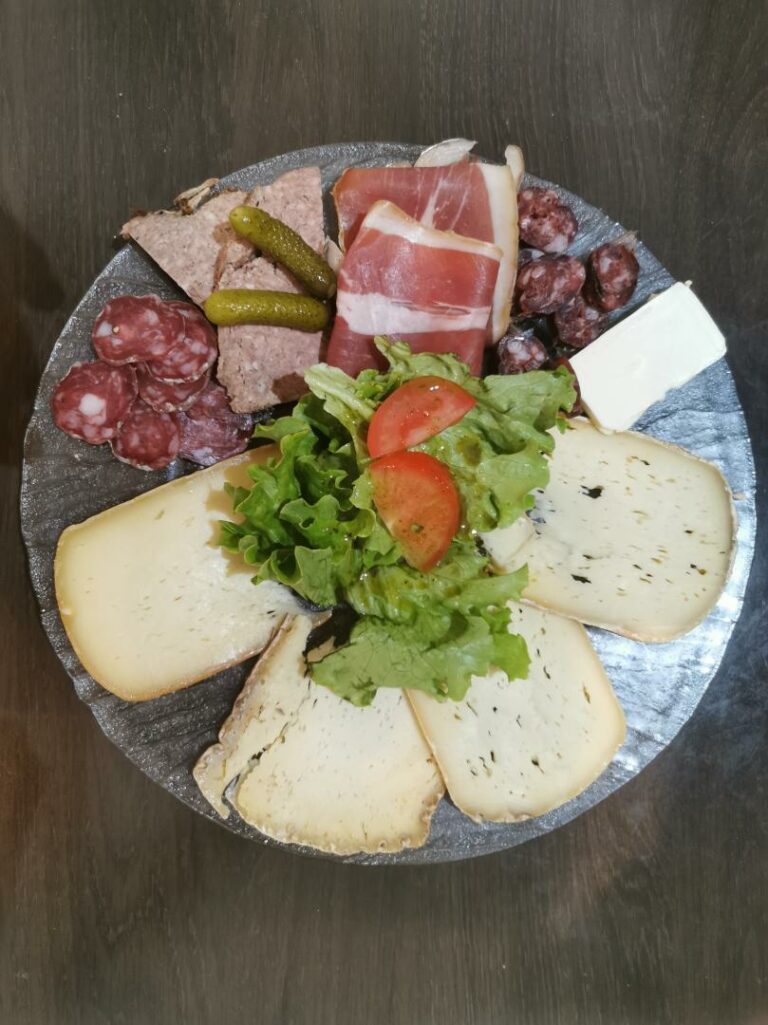 2e22efabedca 768x1025