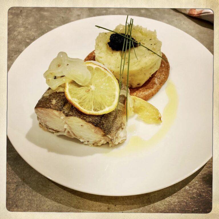 cafe rousse2 768x768