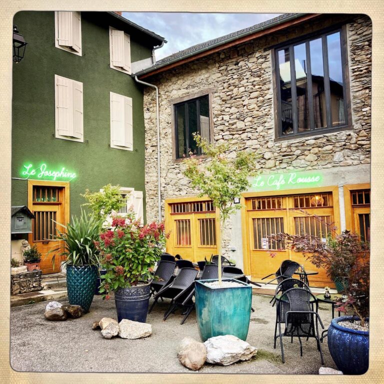 cafe rousse4 768x768