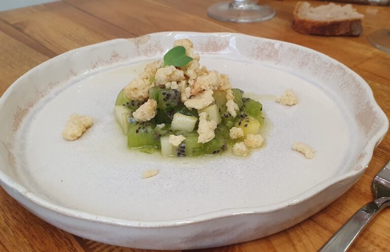 @ Azinat.comTV @ Azinat.comTV